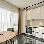 Cavar Apartamento Bucareste