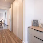 Cavar Apartamento 4*