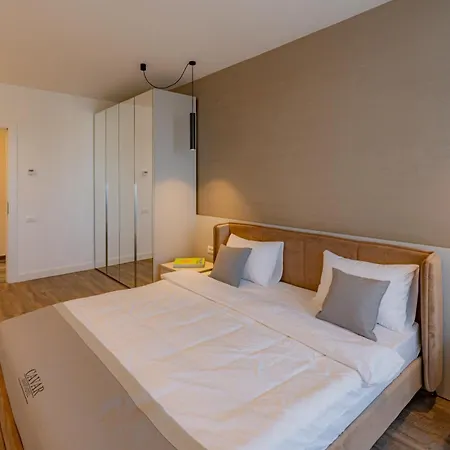 Cavar Διαμέρισμα 4*