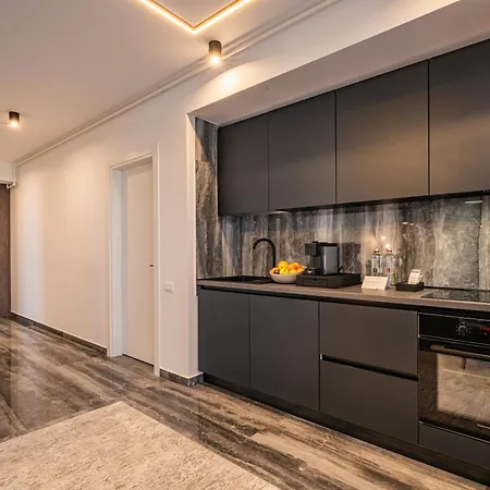 Apartment Cavar 4*