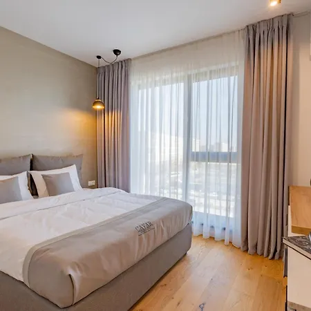 Cavar Bucharest
