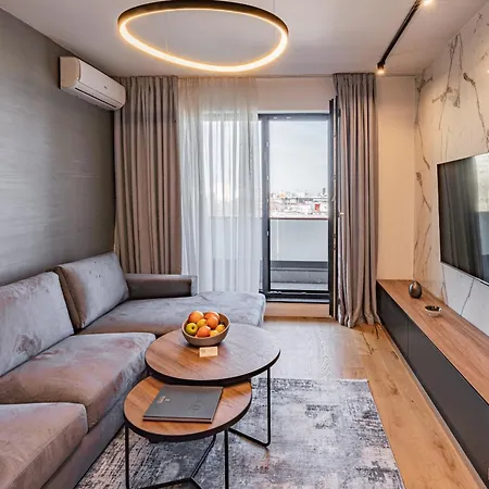 Apartament Cavar *